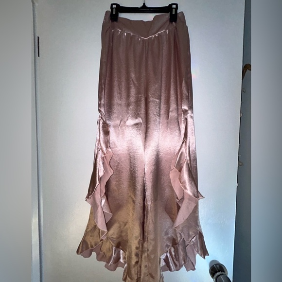 Silk lounge/sleep wear set- top and bottom - Picture 3 of 4